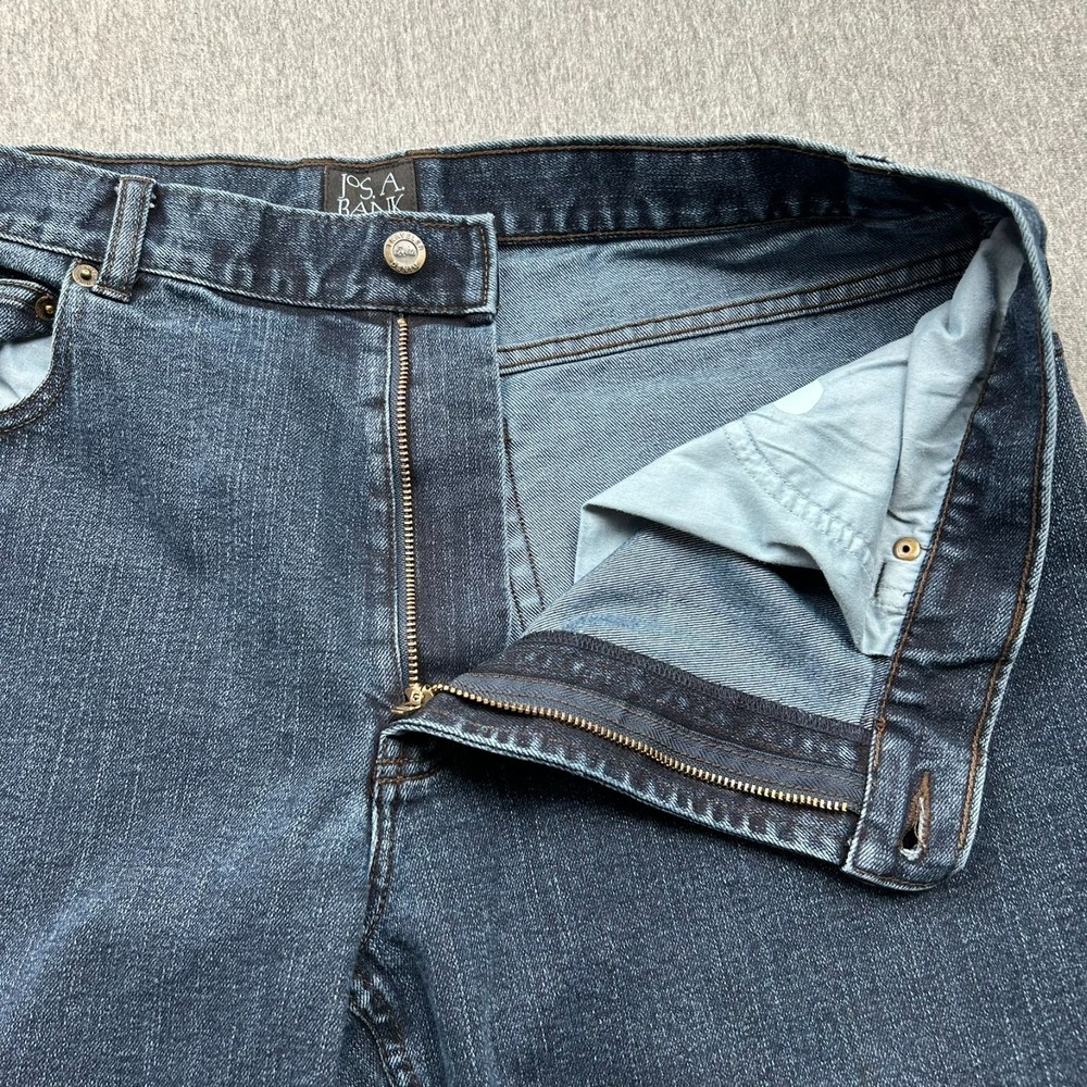 Jos A Bank Traveler Denim Jeans Tailored Fit Mens 38x29 Blue Pants *STAINS* - Picture 12 of 16